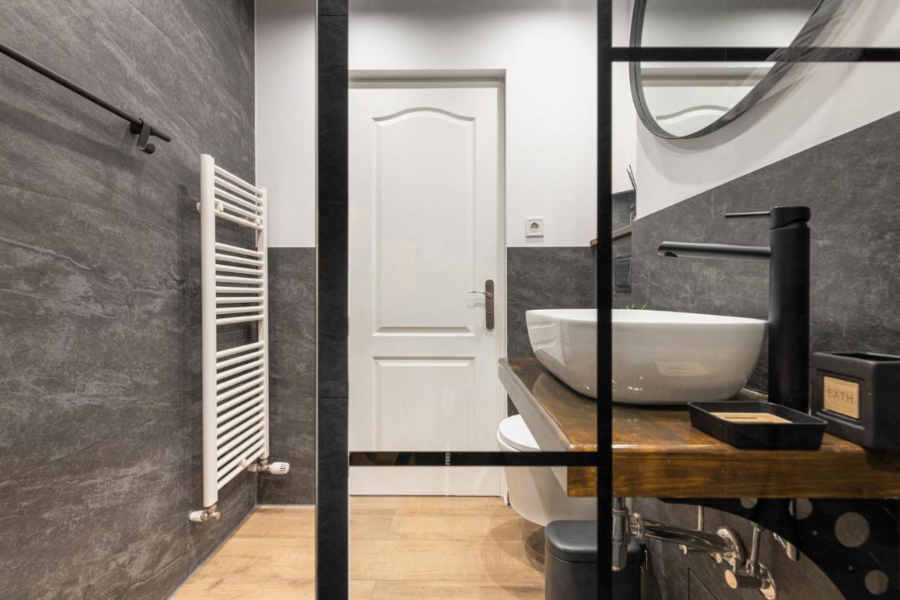 Moon Apartments Kluż-Napoka Zewnętrze zdjęcie