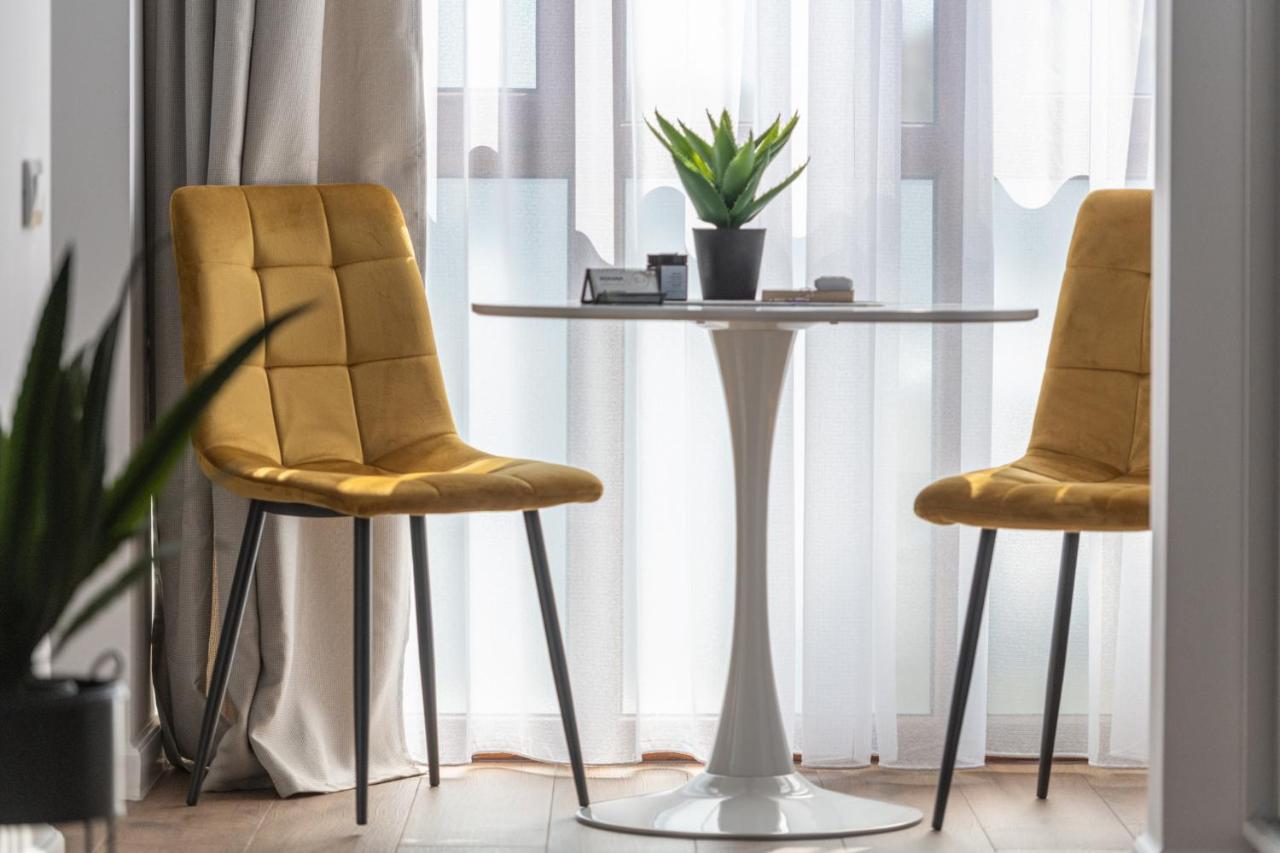 Moon Apartments Kluż-Napoka Zewnętrze zdjęcie
